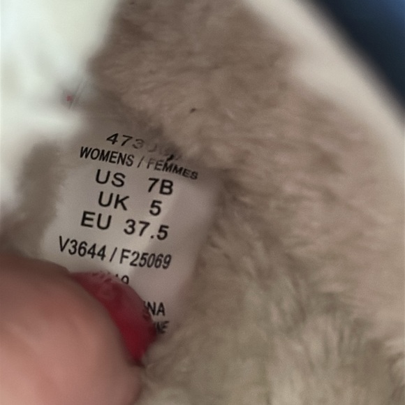 Lands’ End Women's Fuzzy Lined Suede Moccasin
Slippers - Picture 8 of 16